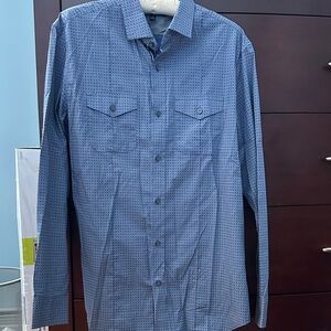 Banana Republic Men's Patterned Blue Shirt